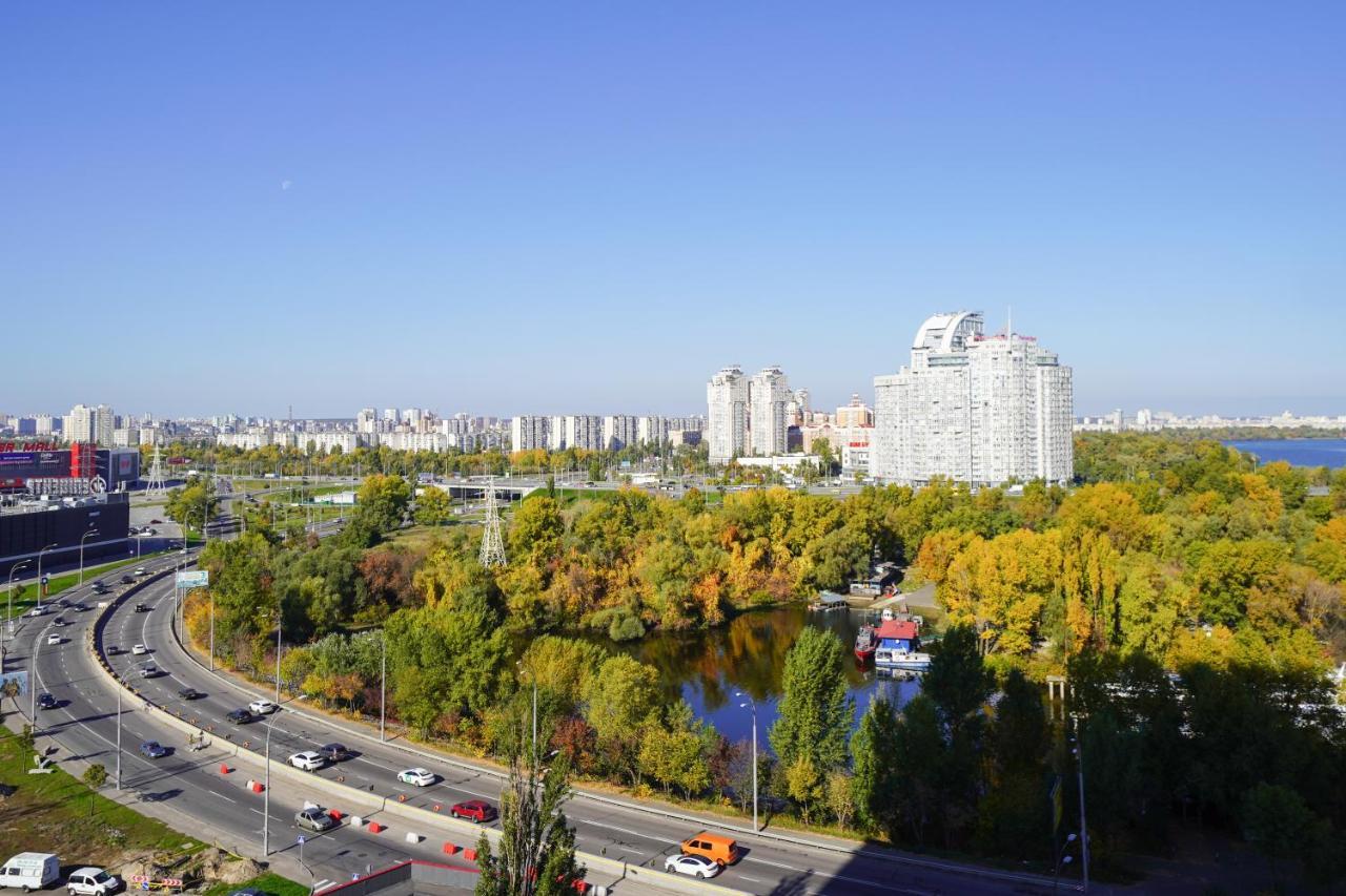 Myfreedom Апартаменти Метро Почайна, Оболонь Kiew Exterior foto